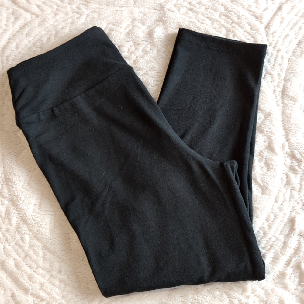 Grace & Lace Black Leggings Size One Size Length 19" Inseam